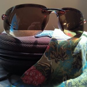 Authentic Maui Jim Sunglasses Banyans MJ Sport 412-10 WOMEN / MEN Polorized